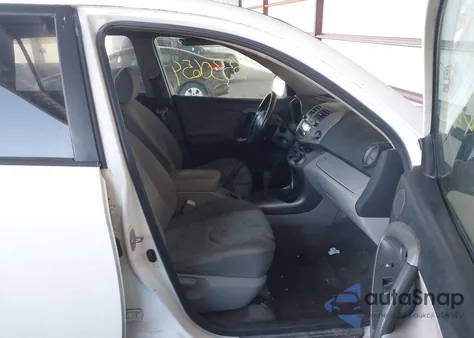 2006 Toyota Rav4 from USA, damaged, VIN JTMBD33V066004321